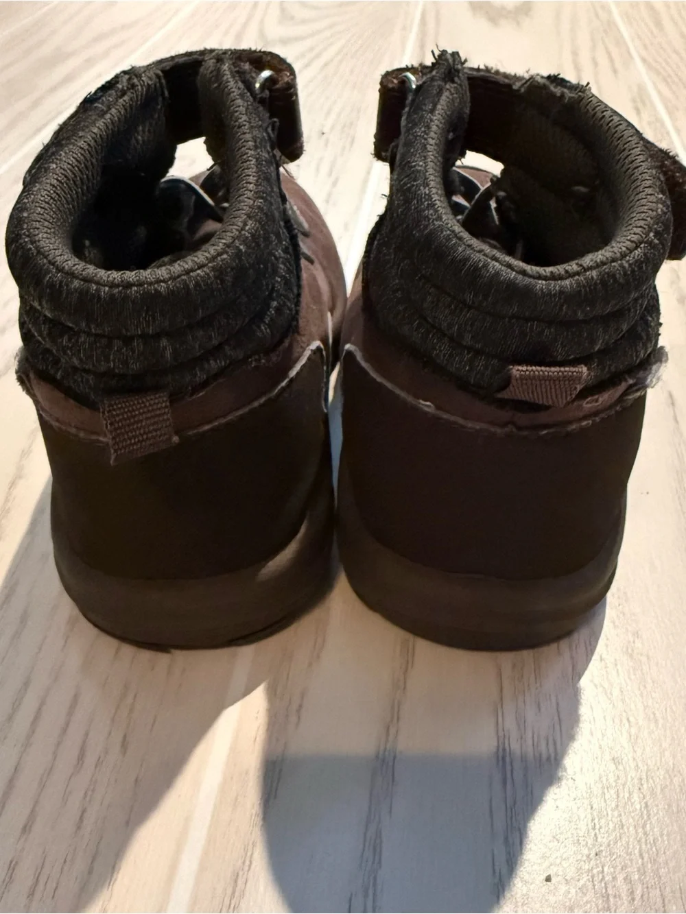 OshKosh B’gosh EverPlay Toddler Boys Brown Mid Top Boots Hook & Loop Size 10M